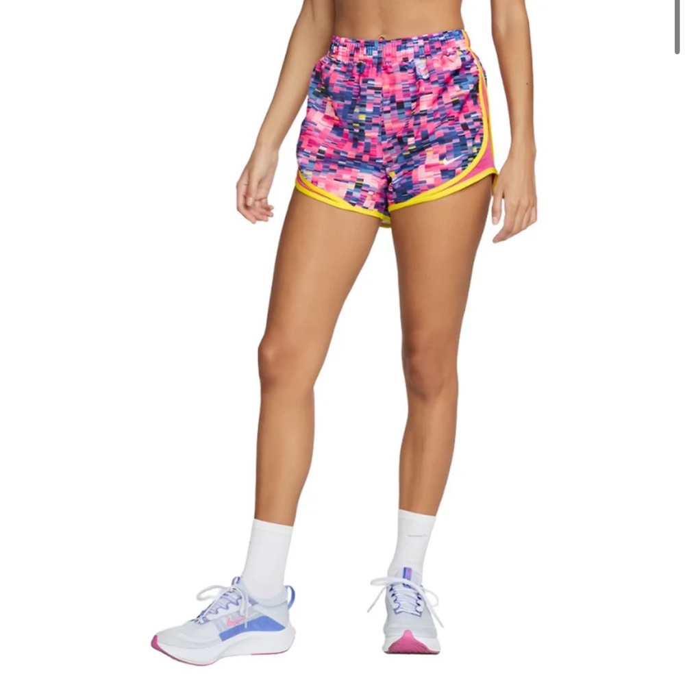 Nike AOP Digi Tempo Shorts - Picture 2 of 6